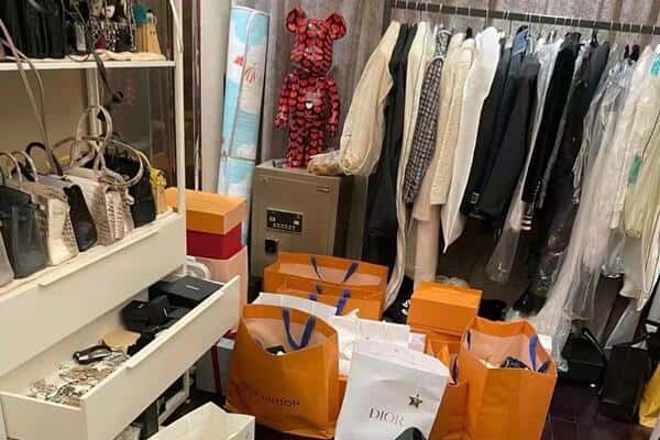 大观区回收一线品牌衣服